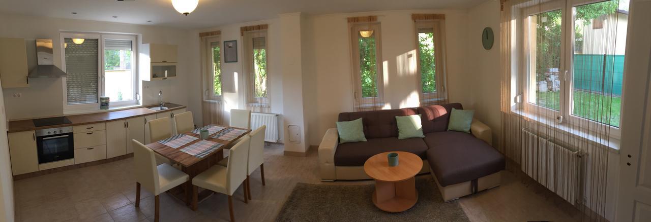 Balatinus Apartmanhaz Siófok Buitenkant foto